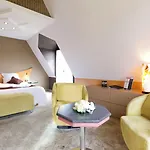 Le Domaine Des Chevaliers De Malte 4*