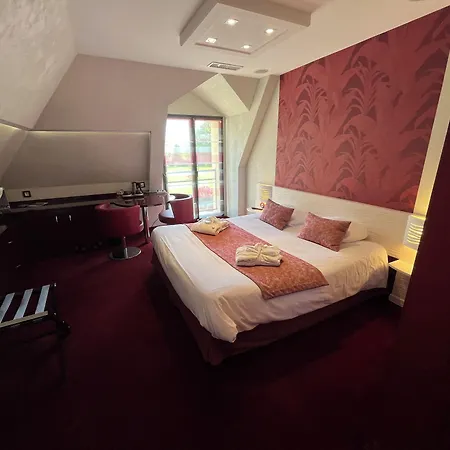 Le Domaine Des Chevaliers De Malte Bed & Breakfast Villedieu-les-Poeles-Rouffigny