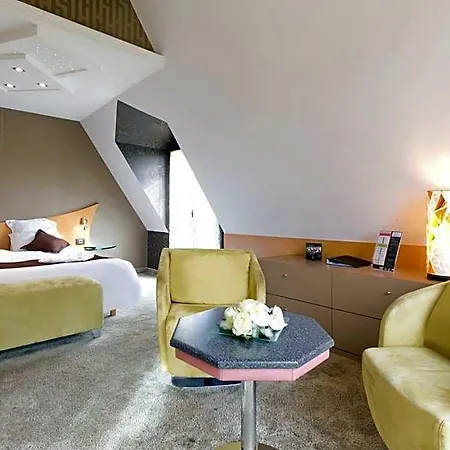 Le Domaine Des Chevaliers De Malte 호텔 4*