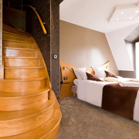 Le Domaine Des Chevaliers De Malte Nocleg ze śniadaniem 4*