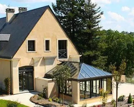 Le Domaine Des Chevaliers De Malte Bed & Breakfast 2*
