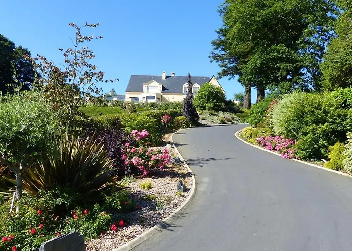Le Domaine Des Chevaliers De Malte Bed & Breakfast Villedieu-les-Poeles-Rouffigny