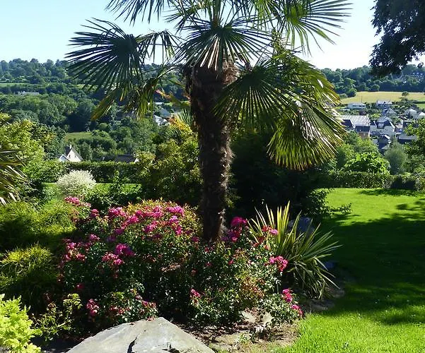 Le Domaine Des Chevaliers De Malte Bed & Breakfast 4*